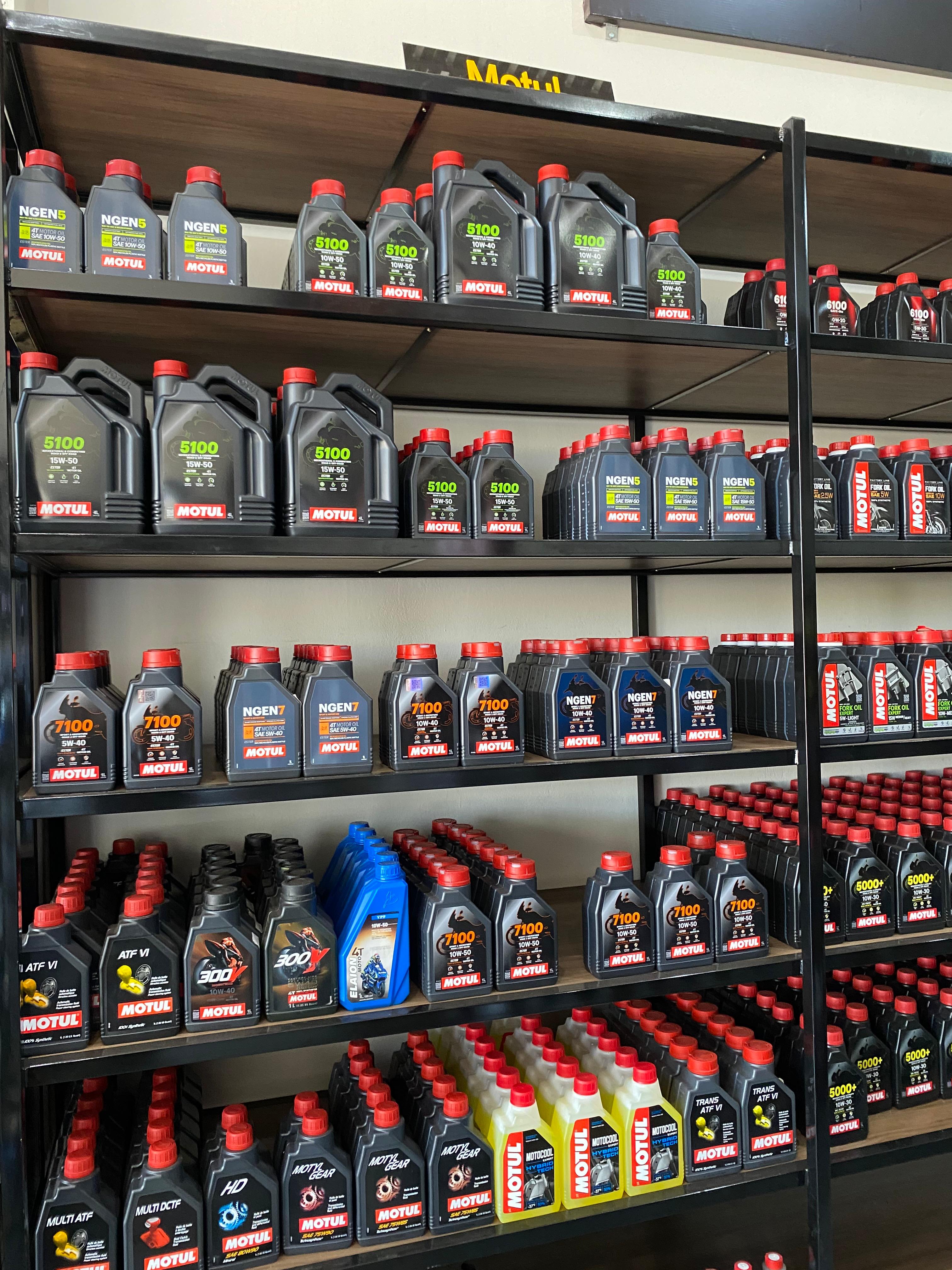 Estante de Óleos Motul